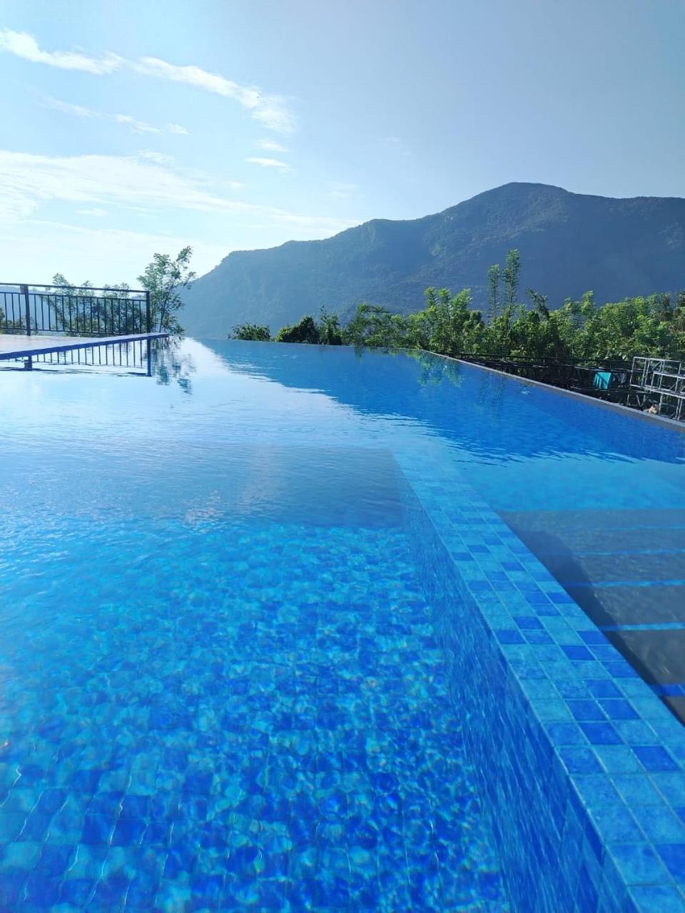 Crystal Riverston Deck Matale Exterior photo